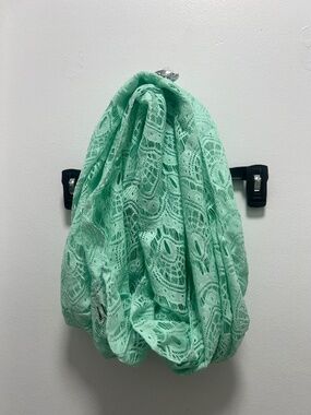 Mixit Mint Green Crochet Style Scarf